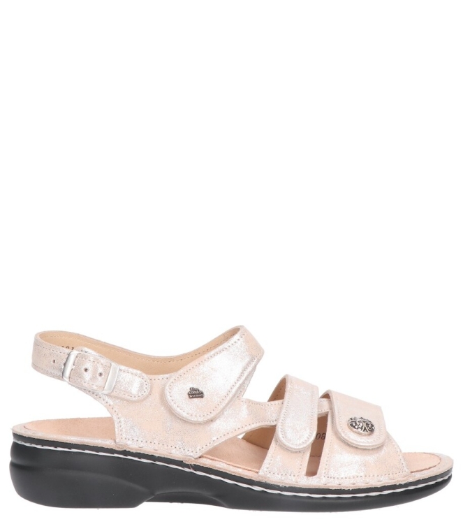 Finn Comfort sandaal <span>2562 843525 Gomera</span> 2562 843525 Gomera beige - www.bremmerschoenen.nl - Bremmer Schoenen