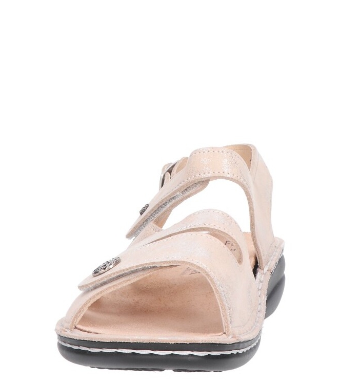 Finn Comfort sandaal <span>2562 843525 Gomera</span> 2562 843525 Gomera beige - www.bremmerschoenen.nl - Bremmer Schoenen