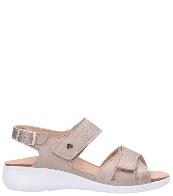 Finn Comfort sandaal <span>3351 121150 Nadi</span> 3351 121150 Nadi goud - www.bremmerschoenen.nl - Bremmer Schoenen