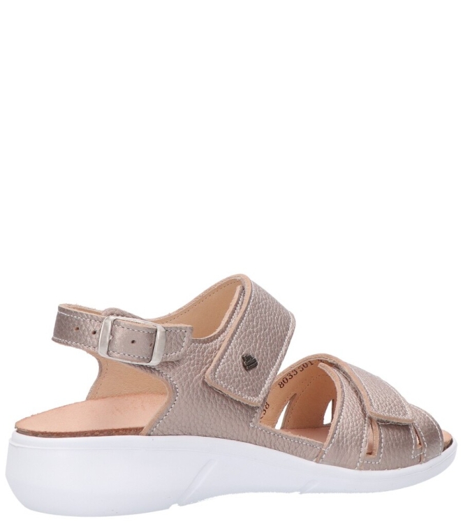 Finn Comfort sandaal <span>3351 121150 Nadi</span> 3351 121150 Nadi goud - www.bremmerschoenen.nl - Bremmer Schoenen