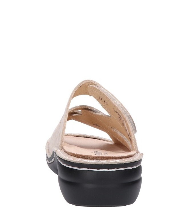 Finn Comfort slipper <span>82568 843525 Ventura-S</span> 82568 843525 Ventura-S beige - www.bremmerschoenen.nl - Bremmer Schoenen
