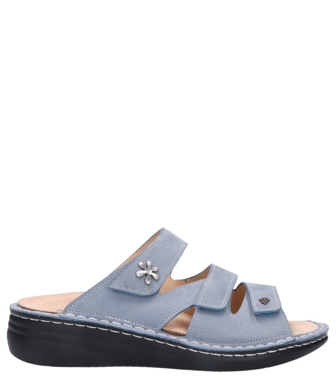 Finn Comfort Finn Comfort slipper <span>2640 834214 Grenada</span> 834214 sky Finn Comfort slipper <span>2640 834214 Grenada</span> 2640 834214 Grenada blauw - www.bremmerschoenen.nl - Bremmer Schoenen