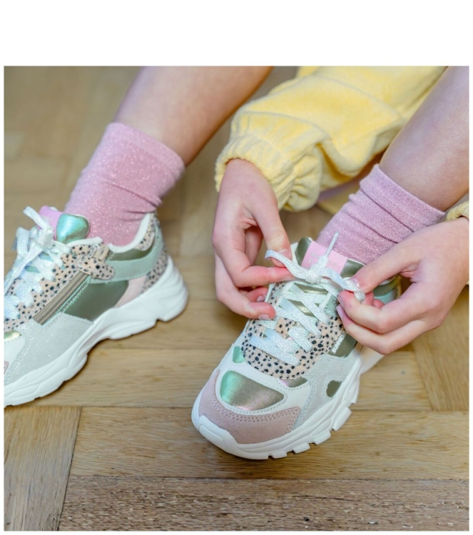 Bunnies JR Bunnies JR sneaker <span>226050 498 Stella Spring</span> 498 lt pink mint champagne Bunnies JR sneaker <span>226050 498 Stella Spring</span> 226050 498 Stella Spring rose - www.bremmerschoenen.nl - Bremmer Schoenen