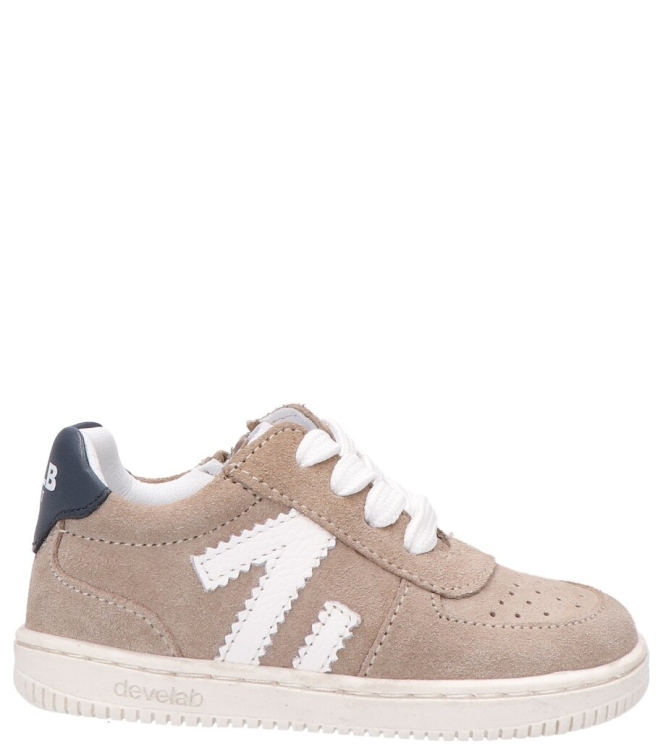 Develab Develab sneaker <span>44427 223</span> 223 Beige Suede Develab sneaker <span>44427 223</span> 44427 223 beige - www.bremmerschoenen.nl - Bremmer Schoenen