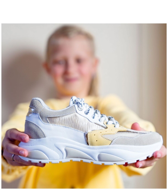 Giga Giga sneaker <span>G4535 A48C42</span> A48C42 velour bei mimoza white Giga sneaker <span>G4535 A48C42</span> G4535 A48C42 beige - www.bremmerschoenen.nl - Bremmer Schoenen