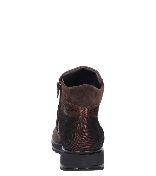 Durea Durea sneaker <span>9745 685 2298</span> 2298 D.BRUIN/BORDO Durea sneaker <span>9745 685 2298</span> 9745 685 2298 bruin - www.bremmerschoenen.nl - Bremmer Schoenen