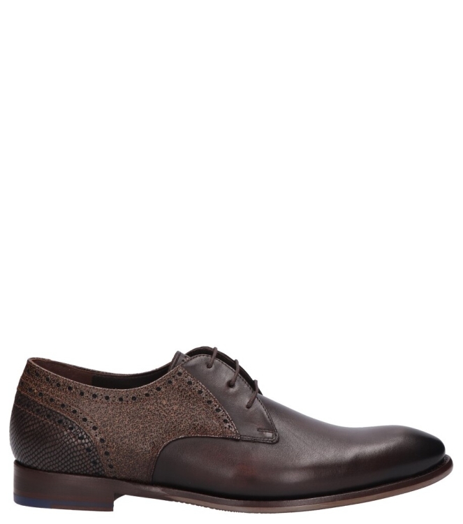Floris van Bommel Floris van Bommel geklede schoen <span>De Stapper 39.80 SFM-30361 21-06</span> 39.80 DarkBrown Floris van Bommel geklede schoen <span>De Stapper 39.80 SFM-30361 21-06</span> De Stapper 39.80 SFM-30361 21-06 bruin - www.bremmerschoenen.nl - Bremmer Schoenen
