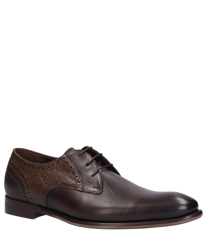 Floris van Bommel Floris van Bommel geklede schoen <span>De Stapper 39.80 SFM-30361 21-06</span> 39.80 DarkBrown Floris van Bommel geklede schoen <span>De Stapper 39.80 SFM-30361 21-06</span> De Stapper 39.80 SFM-30361 21-06 bruin - www.bremmerschoenen.nl - Bremmer Schoenen